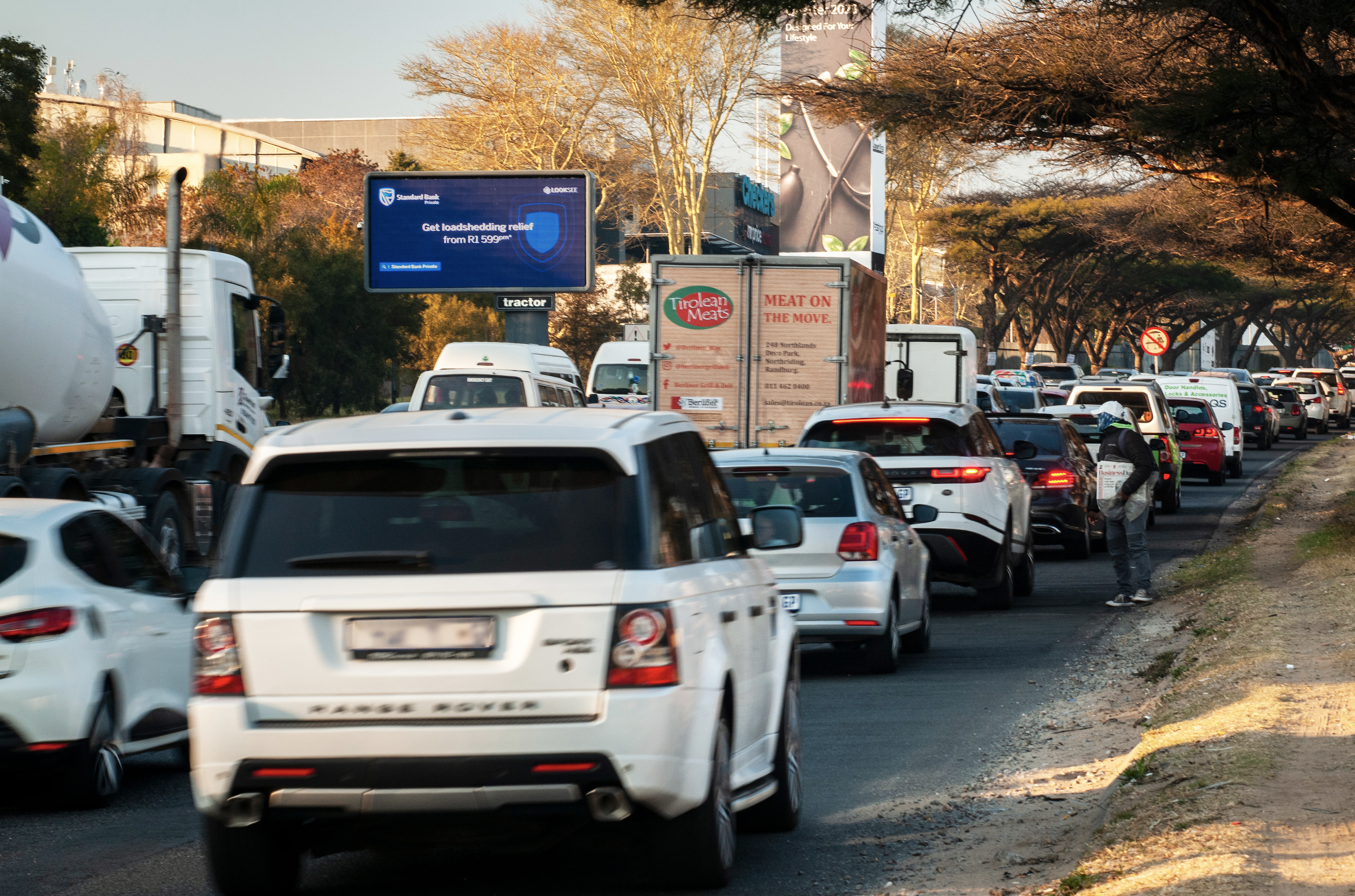 How the World Out of Home Organization can help drive the growth of OOH in Africa