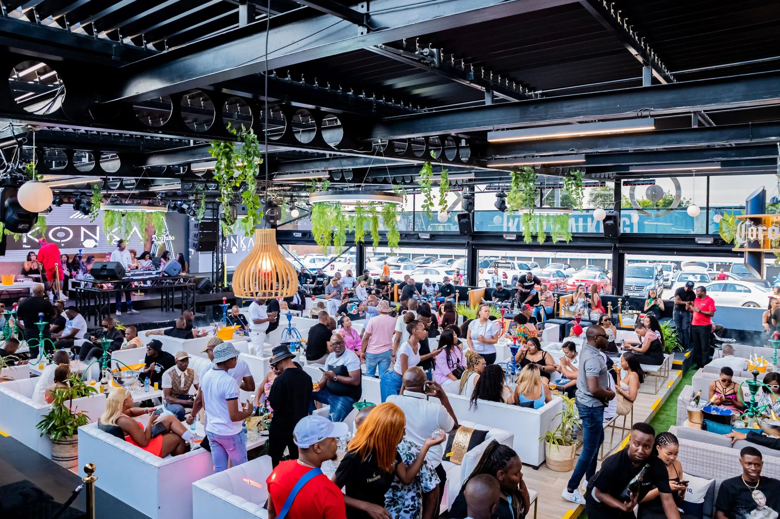 Bright Lights, Big Brands: OOH in the Nightlife Environment