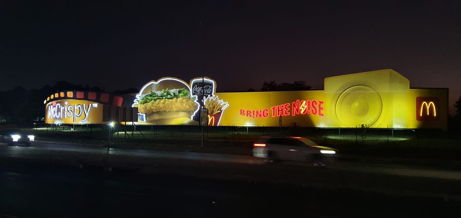 Static Billboards: The Backbone of Mass Reach