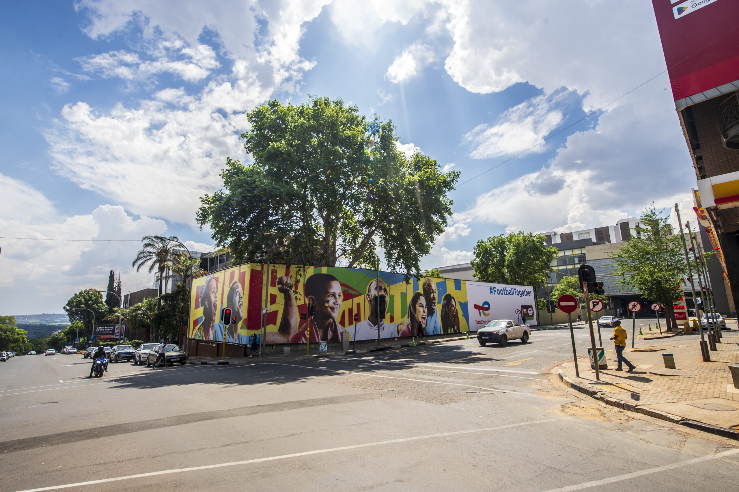 Back to What Works: How New Wave is Championing True OOH Creative Excellence